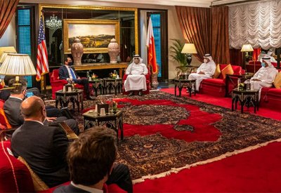 وزير المالية: مواصلة ترسيخ أسس التعاون بين البحرين وأمريكا بما يحقق التطلعات المشتركة 