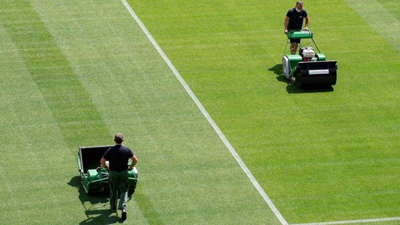 رابطة الدوري الإسباني تؤجل مباراة بعد "إصابات كورونا"