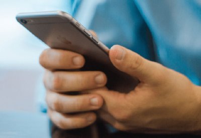 "تطبيق إخواني" يثير القلق في أوروبا.. وتحركات لحظره