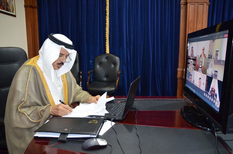 مجلس أمناء كلية عبدالله بن خالد: يطلع على الخطة الدراسية