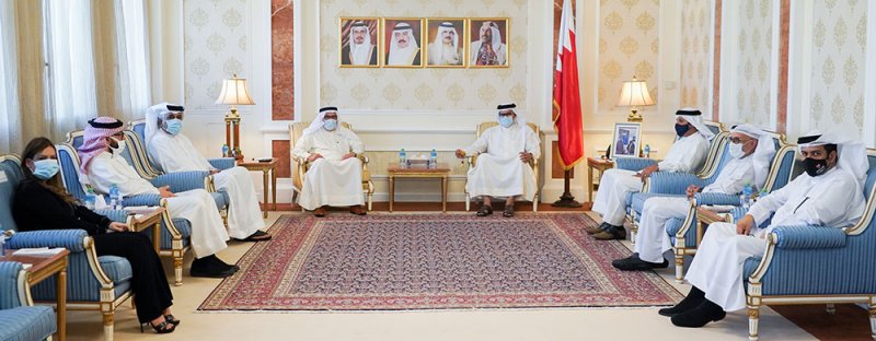وزير الخارجية يلتقي مع رؤساء تحرير الصحف المحلية