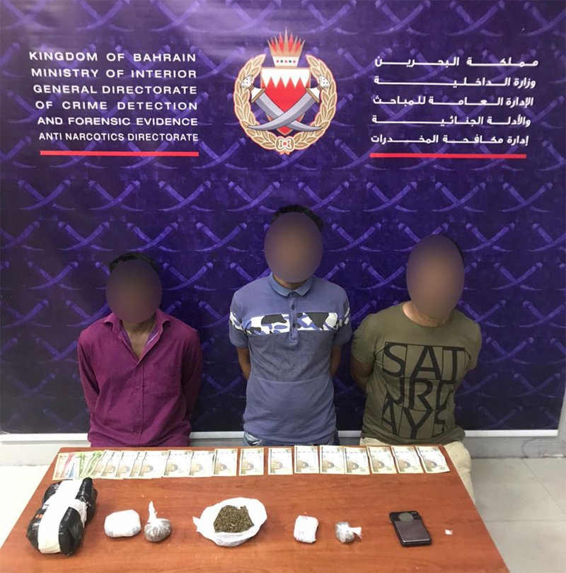 القبض على 3 أشخاص لترويجهم للمواد المخدرة