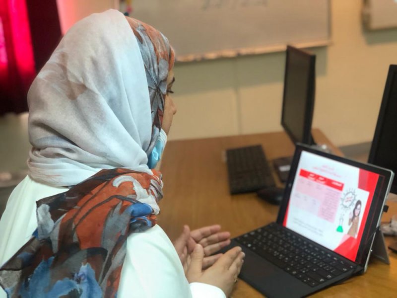 مدارس تلتقي أولياء الأمور عن بعد لتعزيز الشراكة