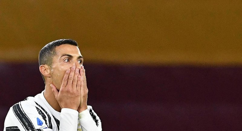 رونالدو لا يزال مصابا بكورونا.. وقد يغيب عن لقاء برشلونة