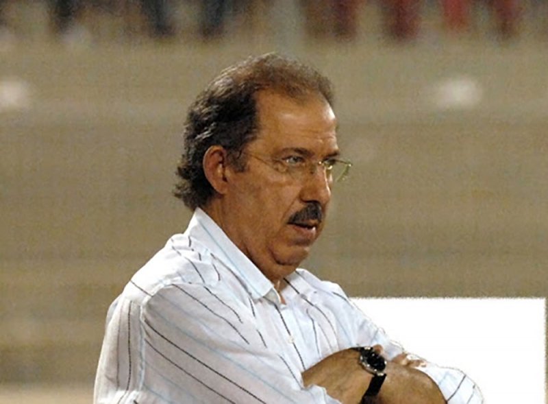 وفاة المدرب البحريني عزيز أمين