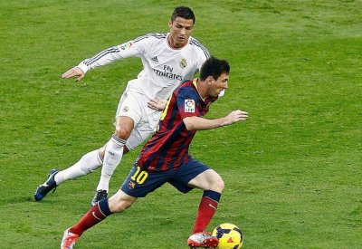 بعد الكلاسيكو.. المنافسة بين رونالدو وميسي تعود إلى الواجهة
