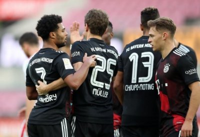 الدوري الألماني: فوز بايرن ميونخ ودورتموند وتعادل فرانكفورت مع بريمن