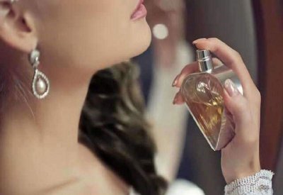 ما اسرار تثبيت العطر على الملابس والجسم؟