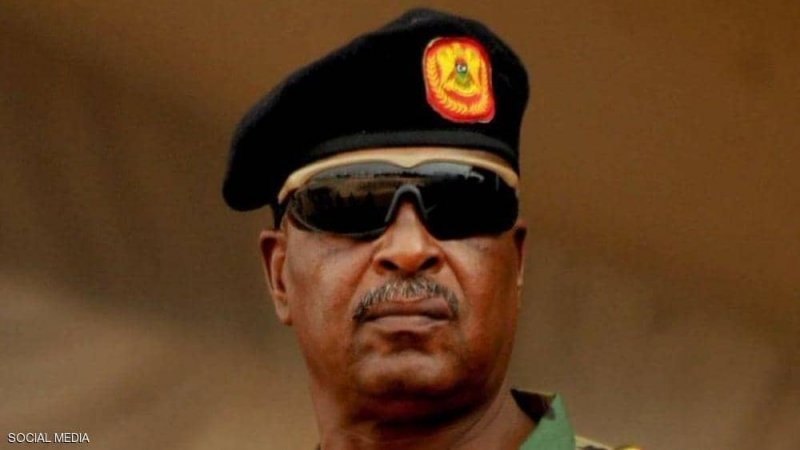 بالفيديو: وفاة القائد بالجيش الليبي ونيس بوخمادة خلال كلمة