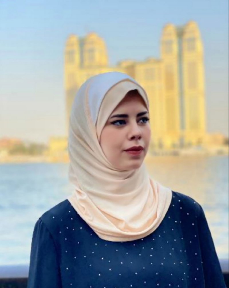 ندى مدحت ترتدي الحجاب من اجل «يوم مولده»