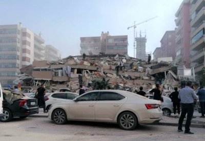 ارتفاع ضحايا زلزال تركيا إلى 81 واستئناف جهود الإنقاذ