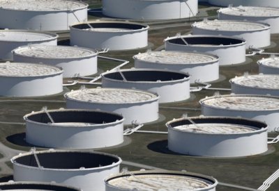 انخفاض اسعار النفط أكثر من 3%