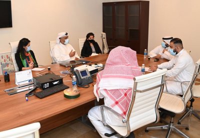 "المواصلات" تجتمع بأعضاء جمعية سواق سيارات النقل العام لاستطلاعهم على آخر مستجدات تطوير القطاع