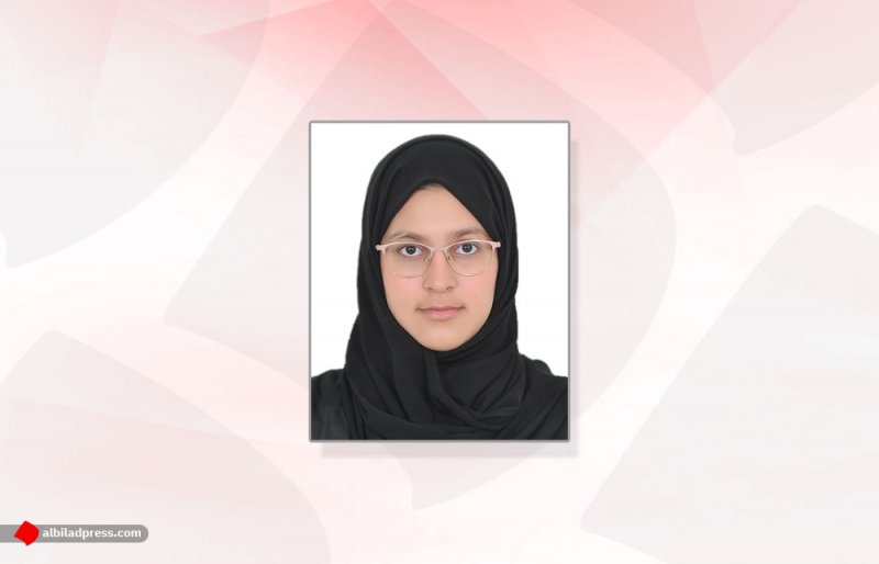 طالبة تفوز بجائزة الإنجاز الأكاديمي بالملتقى السادس للتميز القيادي للمرأة بقطاع النفط والغاز