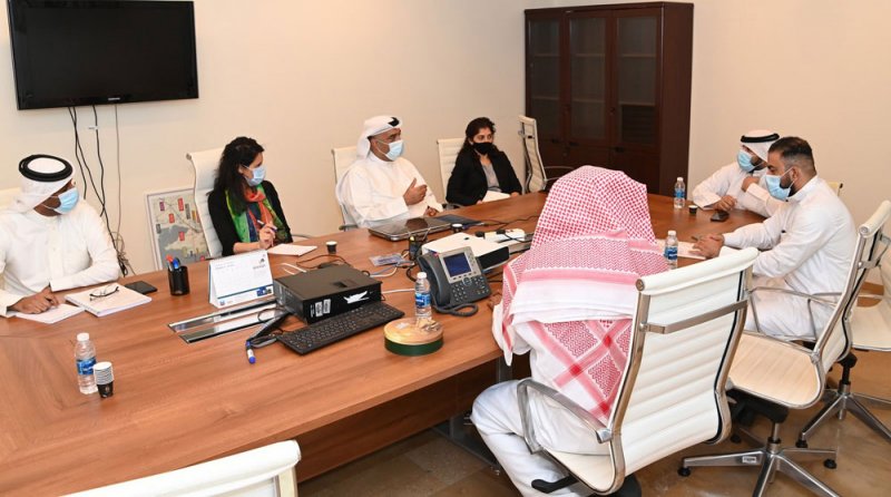 "المواصلات" تجتمع بأعضاء جمعية سواق سيارات النقل العام لاستطلاعهم على آخر مستجدات تطوير القطاع