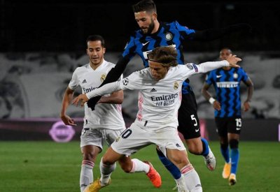 ريال مدريد يفلت من المأزق بفوز مثير على إنتر ميلانو
