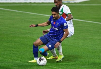 الهلال يسعى لانتزاع الصدارة أمام الاتفاق