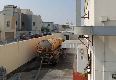 بالصور: سكان مجمع 605 بمركوبان: جارنا حوّل المخزن لمطعم مزعج وروائحه كريهة