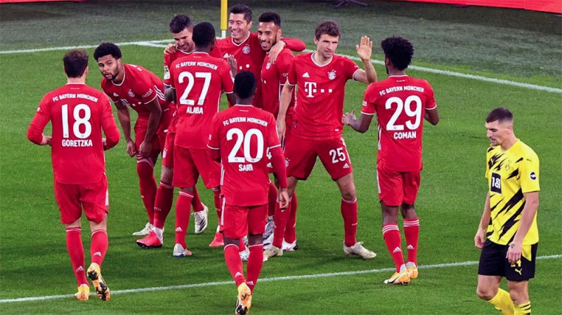 بايرن يهزم دورتموند في ملعبه وينفرد بالصدارة