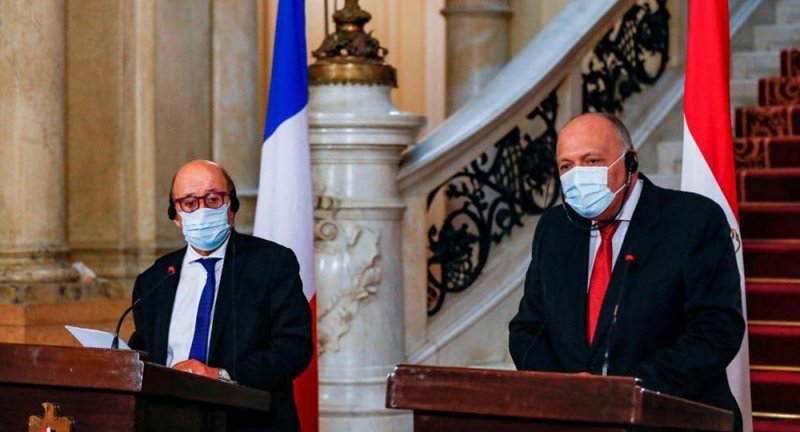 مصر وفرنسا: نتمسك بوحدة أراضي ليبيا ونرفض التدخلات الخارجية