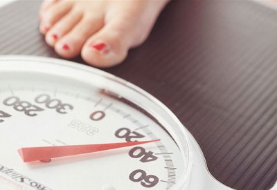 قياس الوزن بانتظام.. يفيد في خسارة الوزن