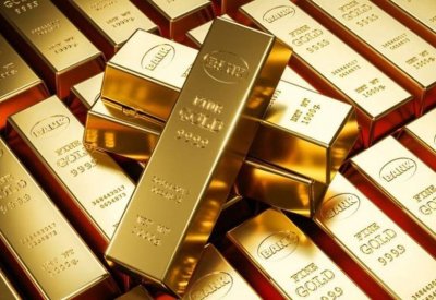 الذهب يرتفع مع ضعف الدولار وتصاعد الإصابات بكورونا