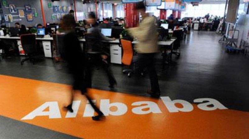 عمالقة التكنولوجيا الصينية تفقد 250 مليار دولار من قيمتها.. لِمَ؟