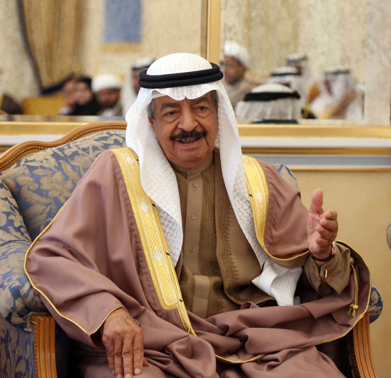 الأسرة الرياضية تنعى خليفة بن سلمان وتشيد بمناقبه