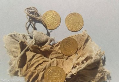 بالصور: العثور على "كنز عباسي" في مصر