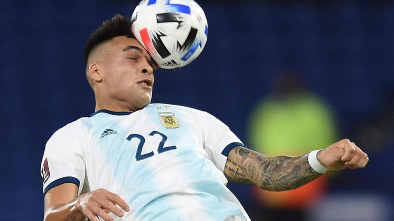 التانغو يتهادي ويتعادل مع الباراغواي في تصفيات كأس العالم