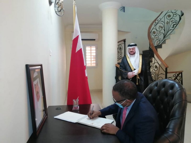 وزير الخارجية المكلف بجمهورية السودان يعزي بوفاة سمو الأمير الراحل