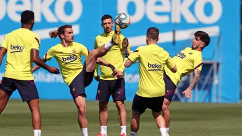 برشلونة في ورطة !