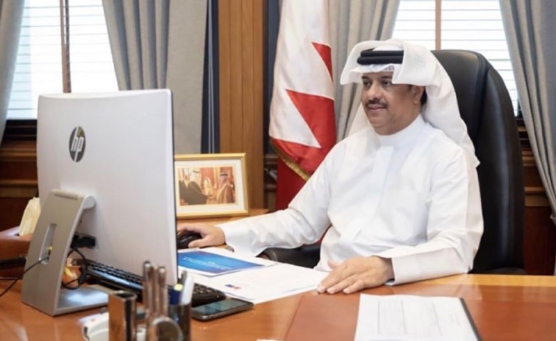 مساعد وزير الخارجية يقدم محاضرة حول تطلعات وأهداف البحرين في تقدم وتطور حقوق الإنسان