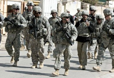 البنتاغون يعلن خطة خفض عدد قواته في العراق وأفغانستان