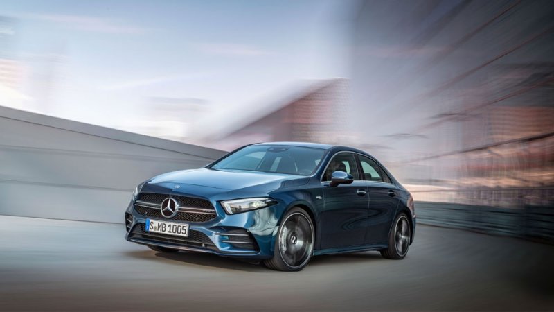 بالفيديو: AMG A 35 4MATIC.. تنبض بالريادة