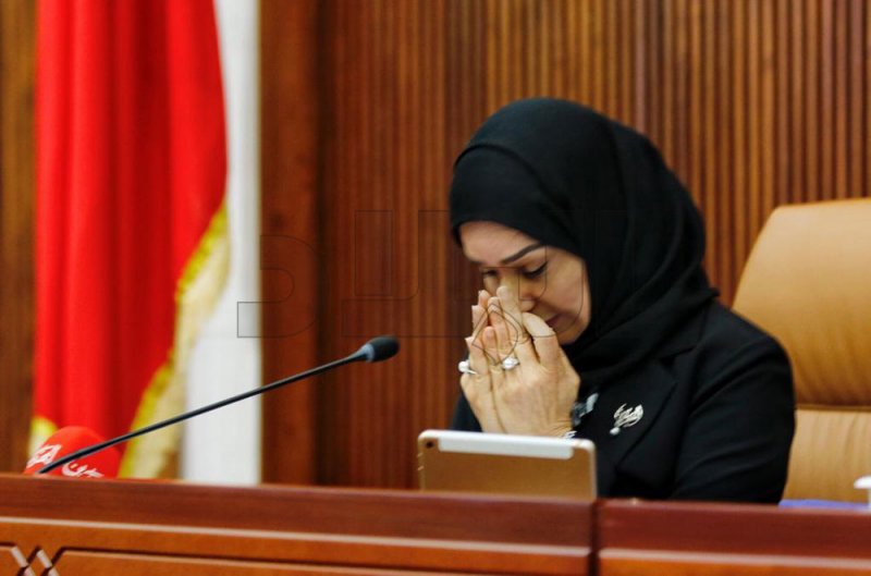 بالفيديو: فوزية زينل: فقدت البحرين والعالمين العربي والإسلامي قائداً حكيماً ورجل دولة عظيم
