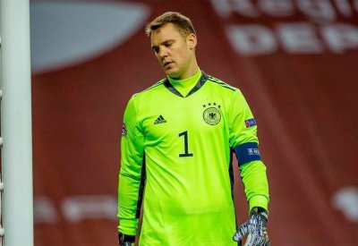"المصدوم" نوير: منتخب ألمانيا فقد التواصل بين اللاعبين