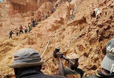 وزير البترول المصري: 11 شركة تفوز في مزايدة للتنقيب عن الذهب