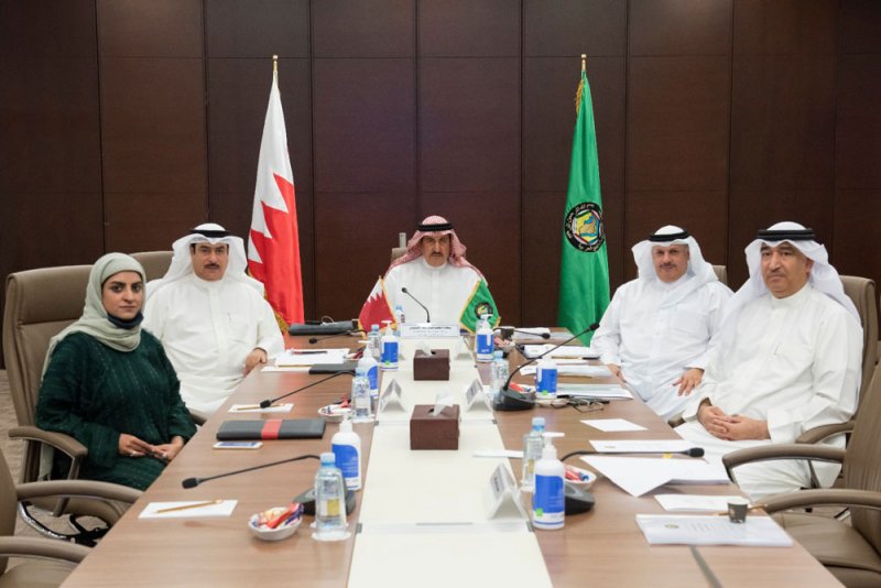 الإشادة بمناقب فقيد الوطن الأمير خليفة بن سلمان