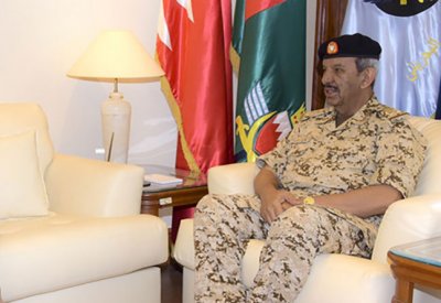 القائد العام لقوة دفاع البحرين يستقبل وزير الداخلية