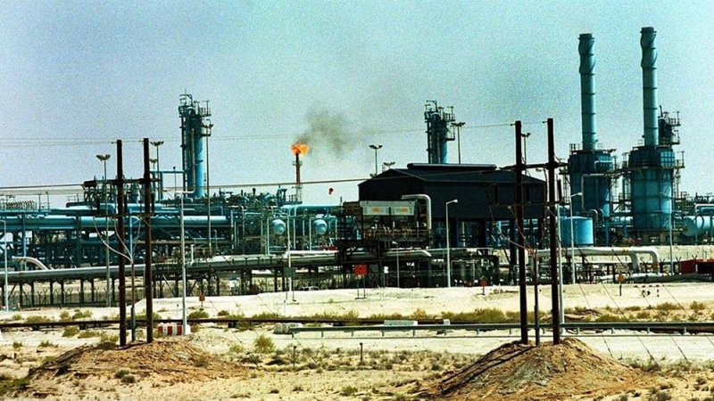 الإمارات تعلن اكتشافات نفطية ضخمة