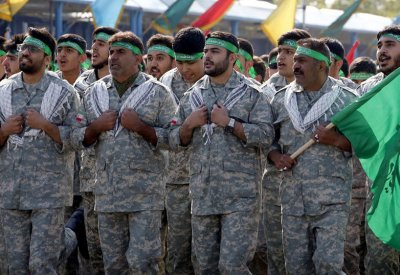إيران.. أموال إلى جيوب الميليشيات بدل صحة المواطن