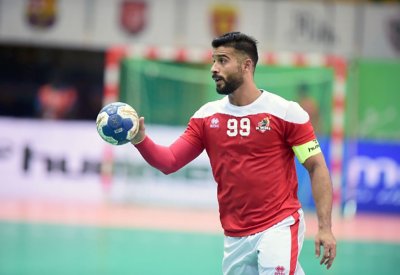 حسين الصياد وحيدًا بدوري اليد السعودي
