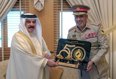 جلالة الملك المفدى يستقبل قائد سلاح الدروع الملكية