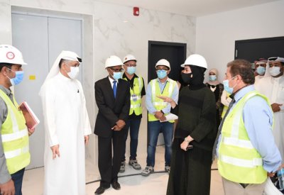وزير المواصلات يقوم بجولة تفقدية لمبنى مركز مراقبة الحركة الجوية الجديد