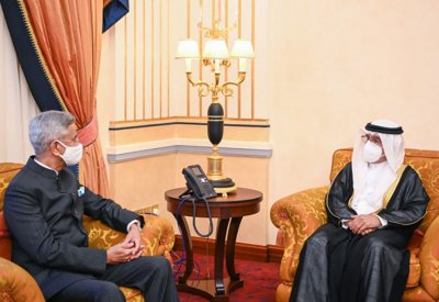سمو نائب رئيس الوزراء يستقبل وزير الشؤون الخارجية الهندي
