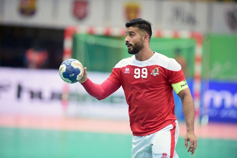 حسين الصياد وحيدًا بدوري اليد السعودي