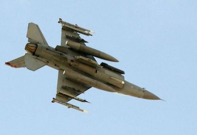 مقتل 19 مسلحا مواليا لإيران في ضربات جوية شرقي سوريا