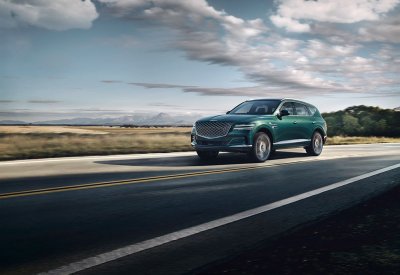 جينيسيس تطلق GV80 أول SUV فاخرة لها 