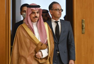 وزير خارجية السعودية: نرفض أي محاولة لربط الإسلام بالإرهاب